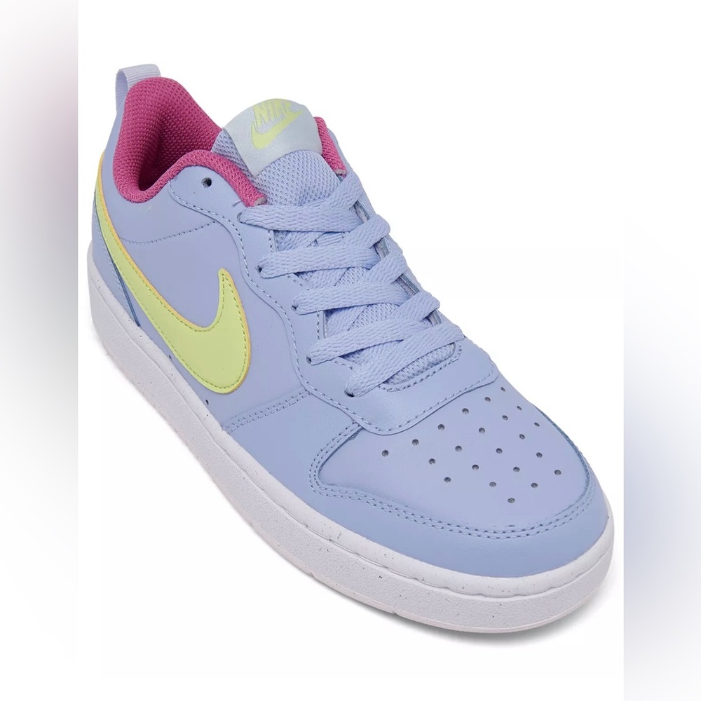 Nike Court Borough Low SE 2 Sneakers